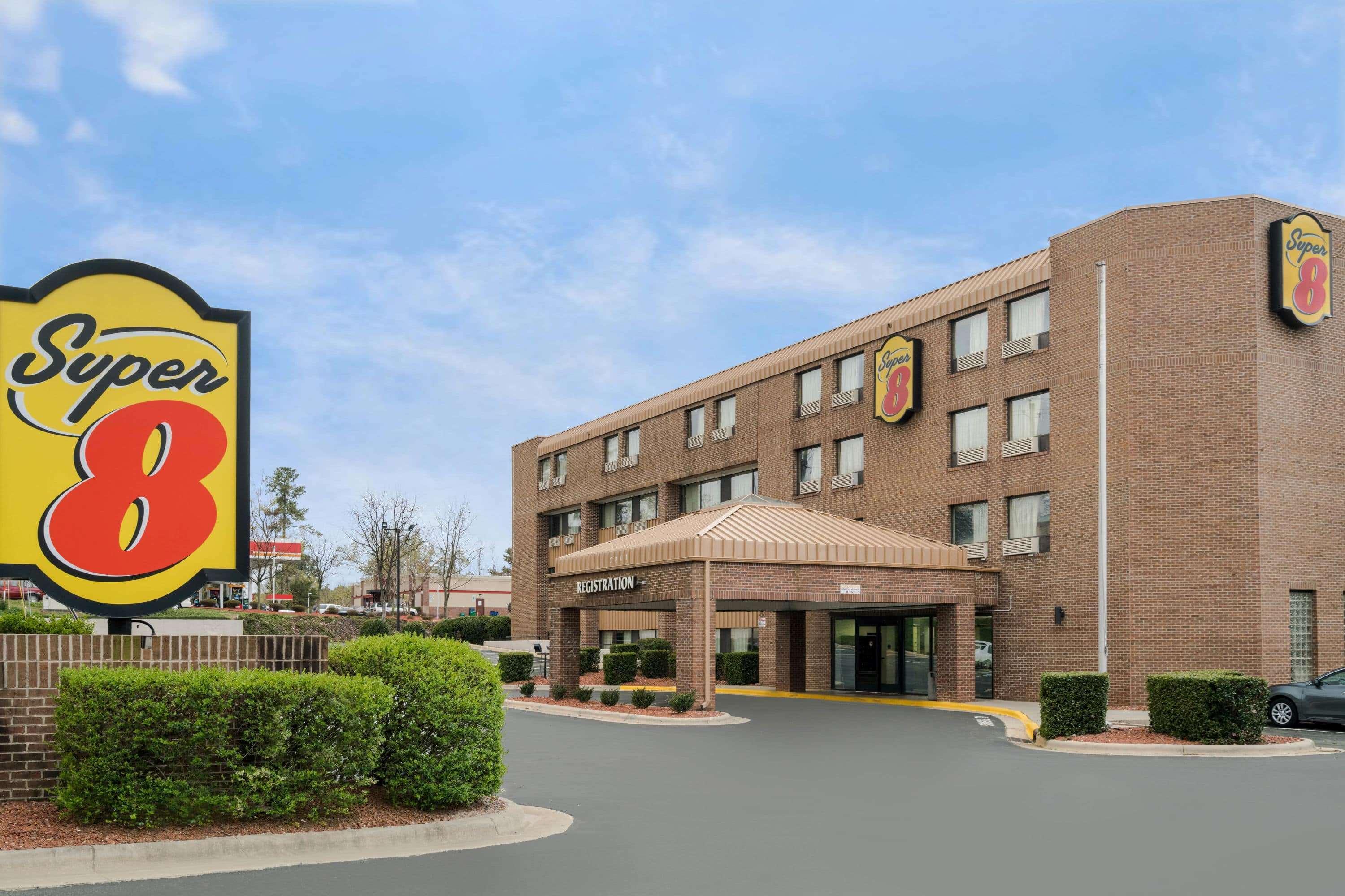 Hotel Super 8 By Wyndham Raleigh North East Zewnętrze zdjęcie
